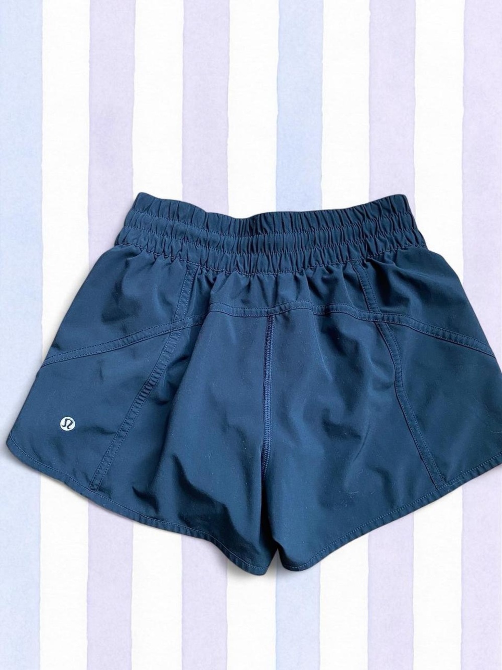 lululemon athletica tracker shorts Navy Women's size 6